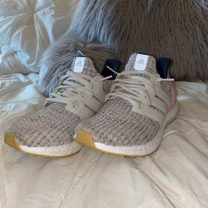 WORN ONCE In PERFECT CONDITION Adidas Ultraboost
